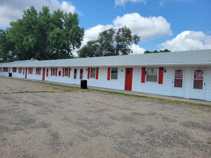 Exterior & Views 2, Amaris Inn, Spink