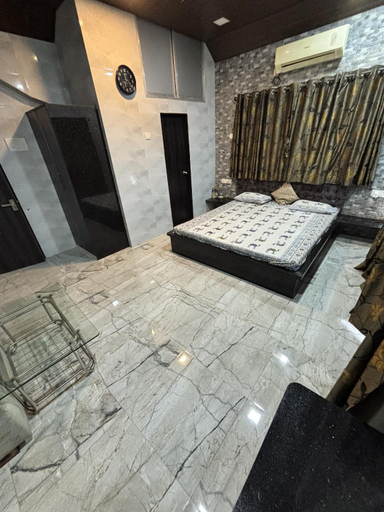 Others 5, Enclave Villa , Pune