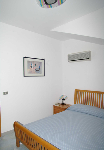 Bedroom 2, Beautiful apartment for 4 people in residence, Palermo