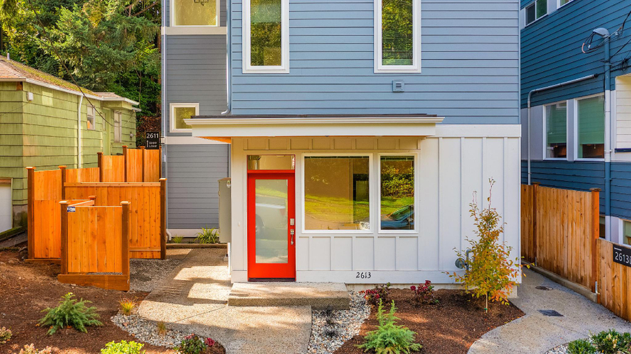 Exterior & Views, Yoda's Swamp Suite, Seattle