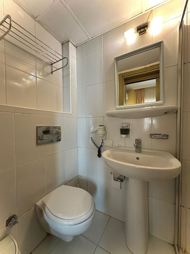 Bathroom 5, Andoya Pension, Bodrum