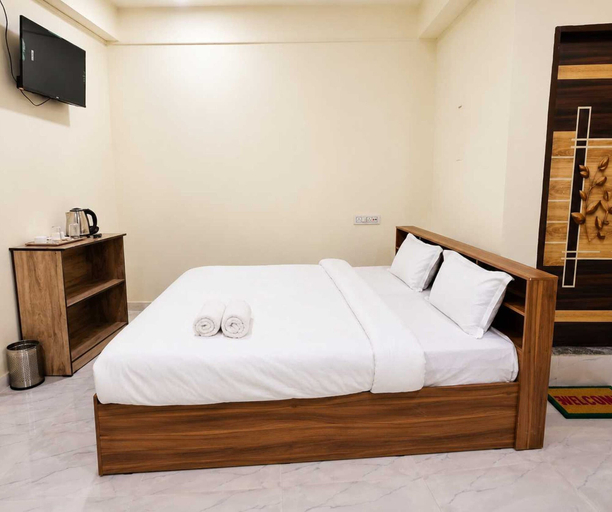 Room 3, Deluxe Hayat Hill Top, Kamrup