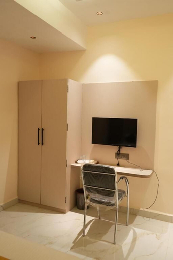 Interior, SHRI PRASAD EXECUTIVE, Solapur