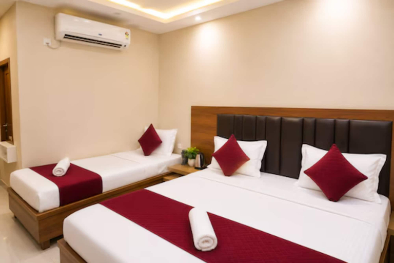 Room 4, Shree Shyama dham near prem Mandir, Mathura