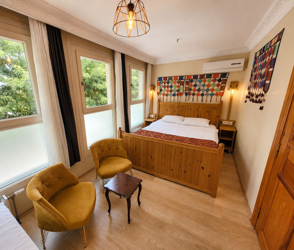 Bedroom 4, Masif House, Fatih