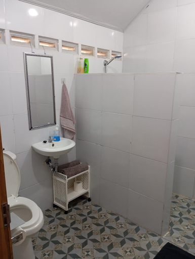 Bathroom 3, Rumah Kawan Homestay and Trekking, Lombok
