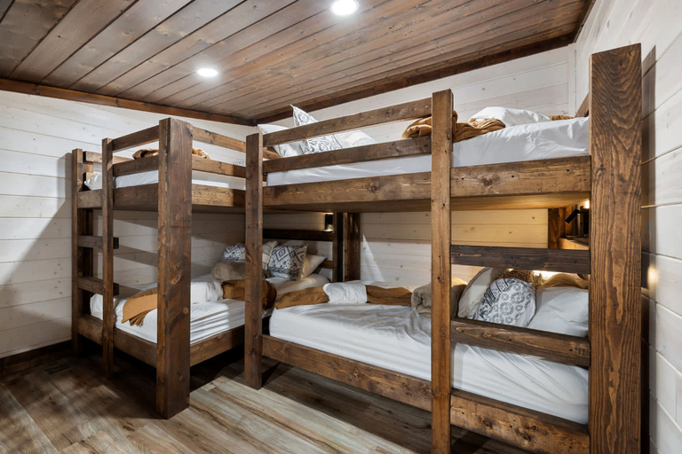 Room 3, Broken Bow Luxury Cabin Hot Tub Playset Games, McCurtain