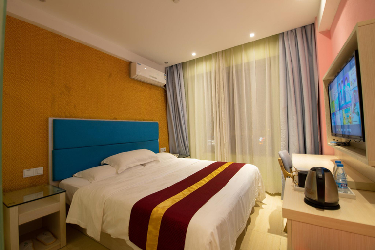 Bedroom 2, Aili Sea View Hotel (Haikou arcade-house old street), Haikou