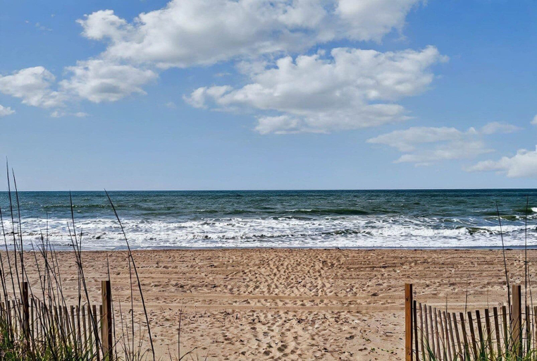 Beach 3, Xanadu - 4 Br Home, Brunswick