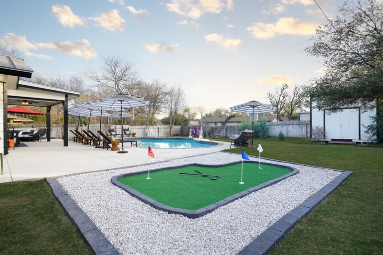 Room 5, Texas Tranquility Hot Tub Pool Putt Putt More, Bexar