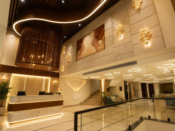 Lobby 2, The Queens Head - City Centre, Delhi