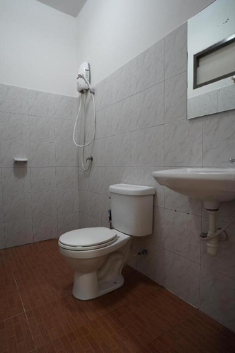 Bathroom 4, Deejai hotel, Muang Chon Buri