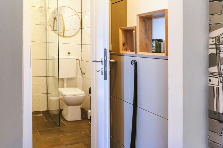 Bathroom 3, Ema Studio on the Main Promenade, Koper