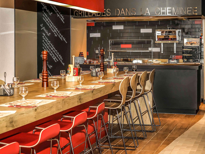 Food & Drinks 4, ibis Saint Genis Pouilly Genève, Ain