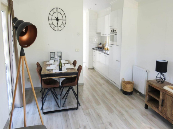 Others 5, Charming Chalet Near Efteling, Loon op Zand
