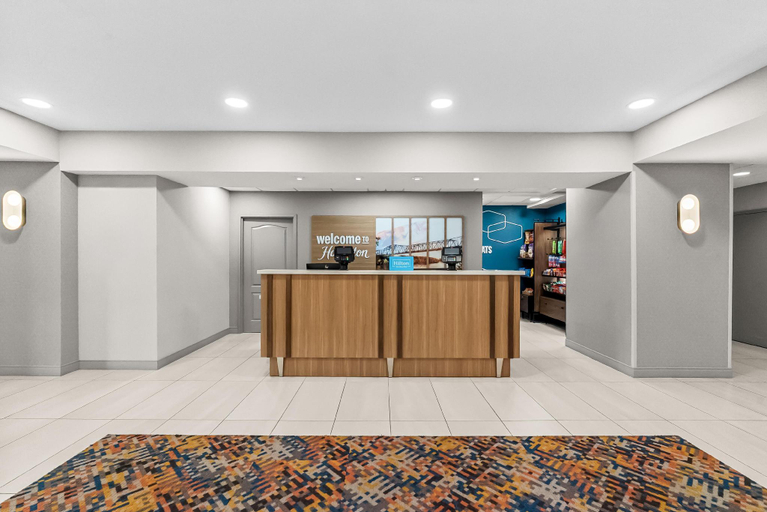 Public Area 2, Hampton Inn & Suites Peru, La Salle