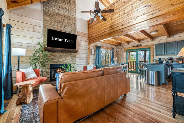 Room 2, Luxe Mountain Escape - Fire Pit - Hot Tub - Sauna, Sevier