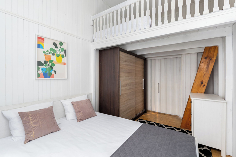 Room 3, Erasmus Student Apartments - Old Town, Kraków City