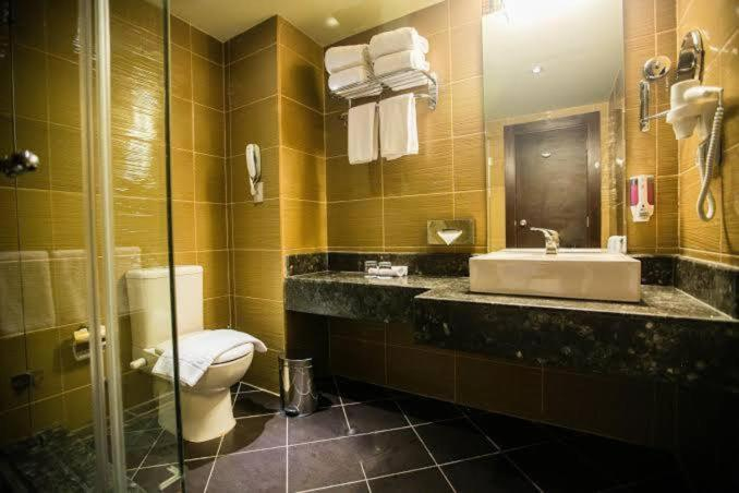 Bathroom 4, Bosque Hotel, Al-Ghurdaqah