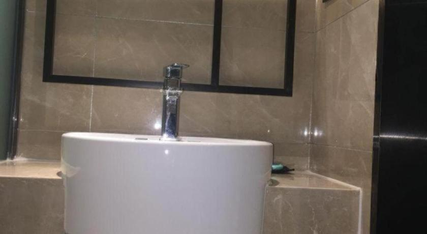 Bathroom 3, Xana Lite Beijing Shunyi Metro Station, Beijing