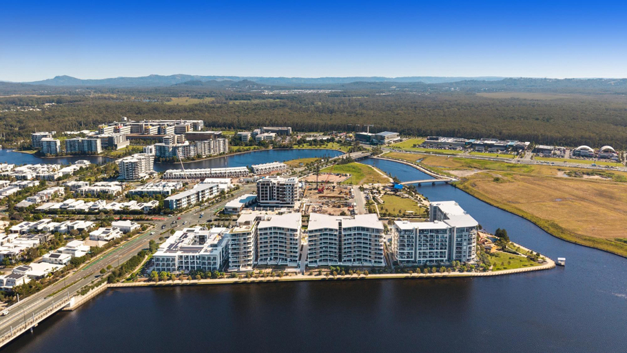 Exterior view 2, Poolside 2-Bed Apartment at Lake Kawana, Caloundra - Kawana