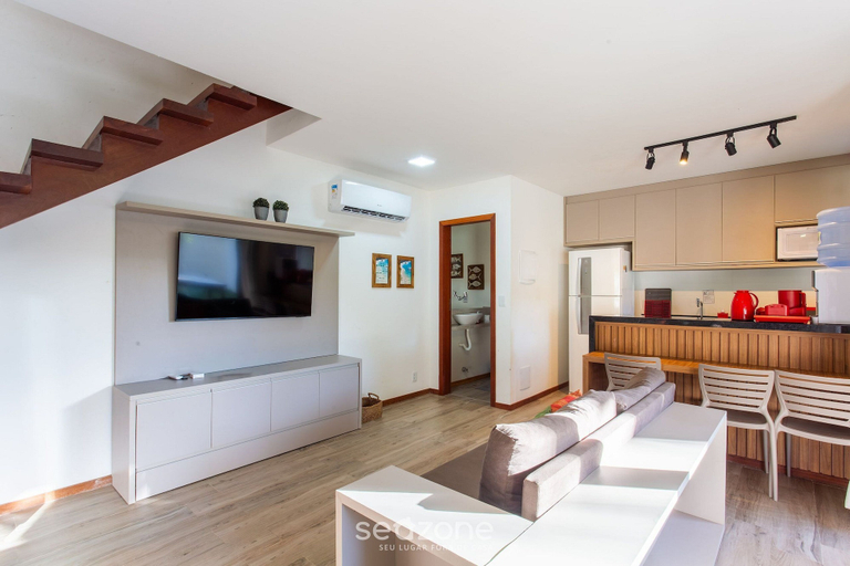 Living area, Apart in Condo w/ Barbecue Grill and Pool Cvb0110, Maraú