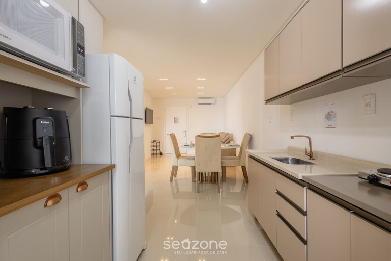 Private kitchen, Apt w/ BBQ and Ocean View Cnra1905, Itapema