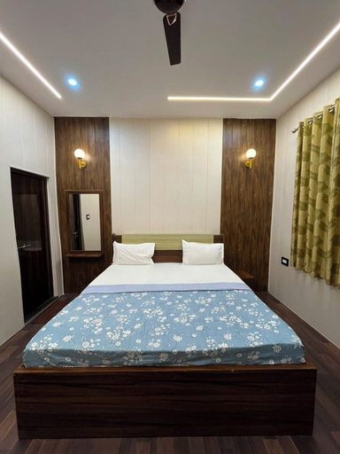 Room 4, Shri Ladli Stays Inn, Mathura