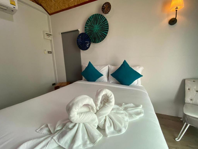 Bedroom 2, This Phe Resort, Muang Rayong