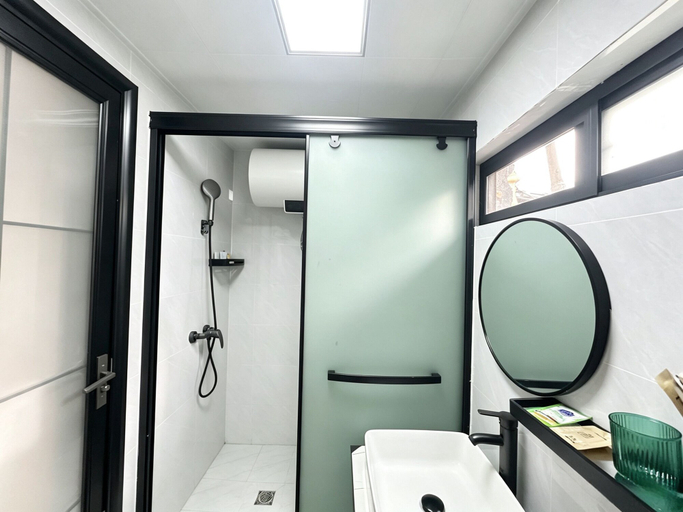Bathroom 2, Chaoxi Alpine Lake Cabin, Zhangjiajie