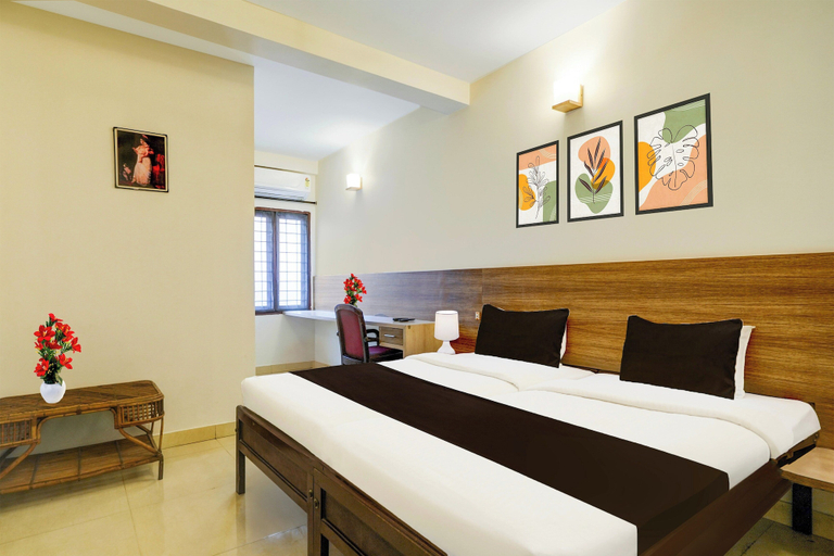 Room 5, Super Collection O MG Road, Ernakulam