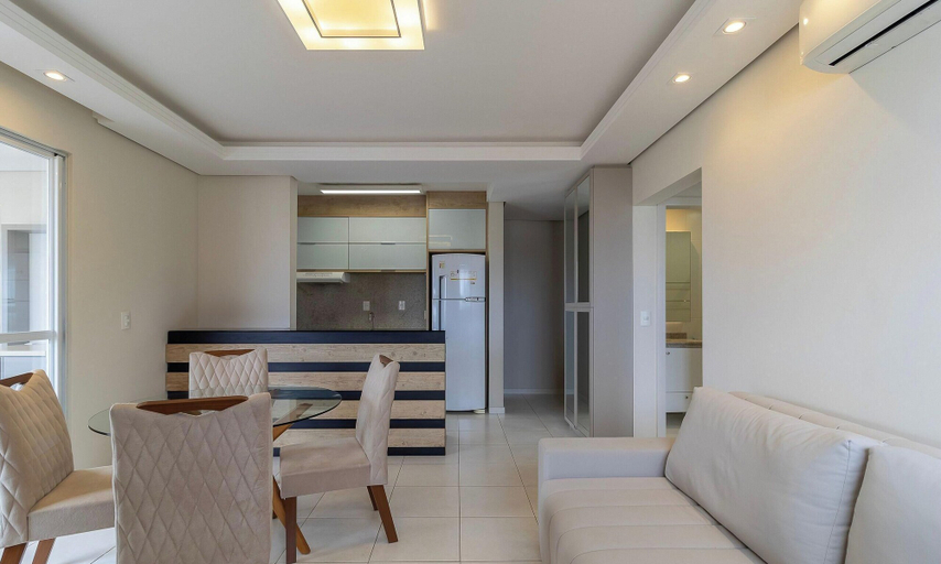 Living area 5, Apart w/ Gourmet Area 240m From the Beach Cac0301, Florianopolis