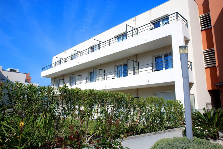 Exterior & Views 2, Comfort Aparthotel Cannes Mandelieu, Alpes-Maritimes