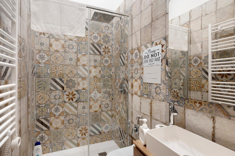 Bathroom, House stazione, Palermo