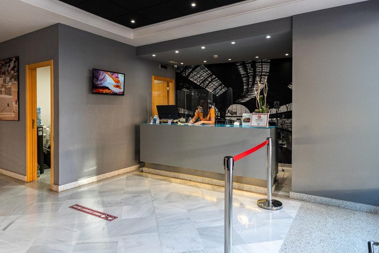 Public Area 3, Avenida Hotel., Almería