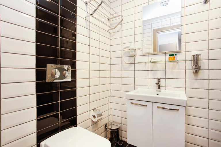 Bathroom 5, Taksim Doorway Suites, Beyoğlu