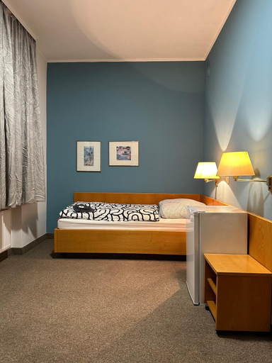 Bedroom 4, AR Airport Hotel Rüsselheim, Groß-Gerau