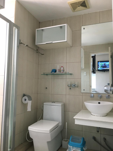 Bathroom 3, JDH Hotel Apartment, Manila City