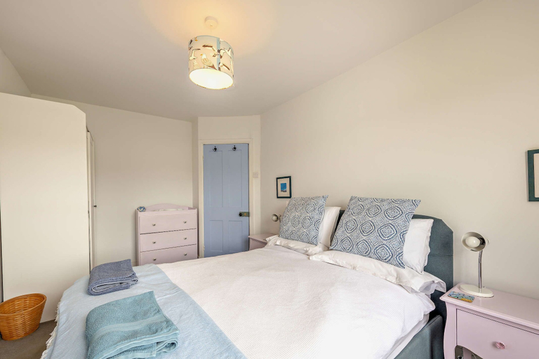 Room 3, Host Stay The Hidden House, Devon