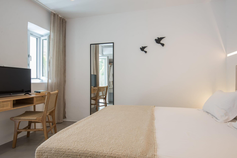 Bedroom, Beautiful Paros Villa 1 Bedroom Villa Aura Beautiful Interior, South Aegean