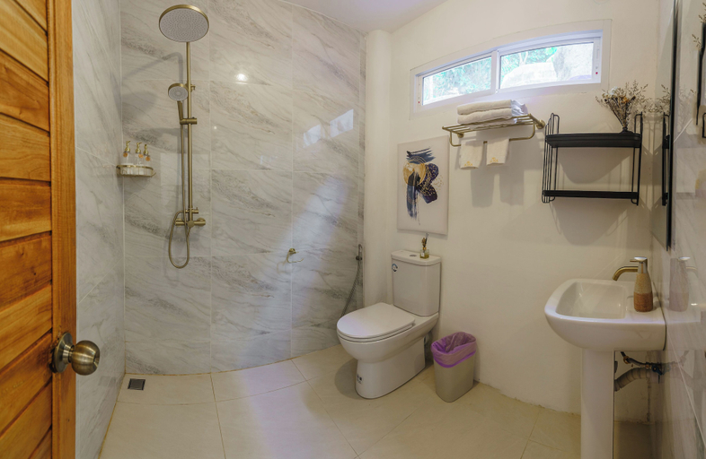 Bathroom 3, Aura Koh Tao, Ko Phangan