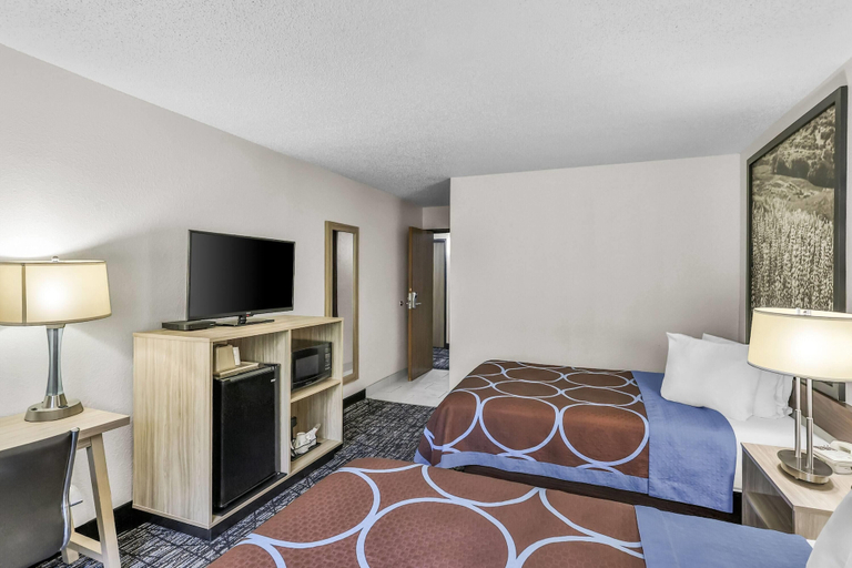 Bedroom 3, Super 8 by Wyndham East Stroudsburg/Poconos, Monroe