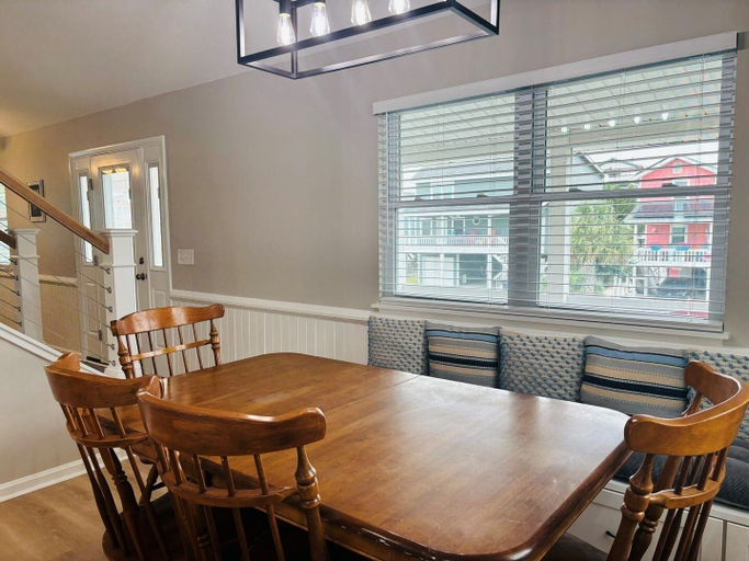 Dining 2, Buckeye's At The Beach 3 Bedroom Home by RedAwning, Brunswick