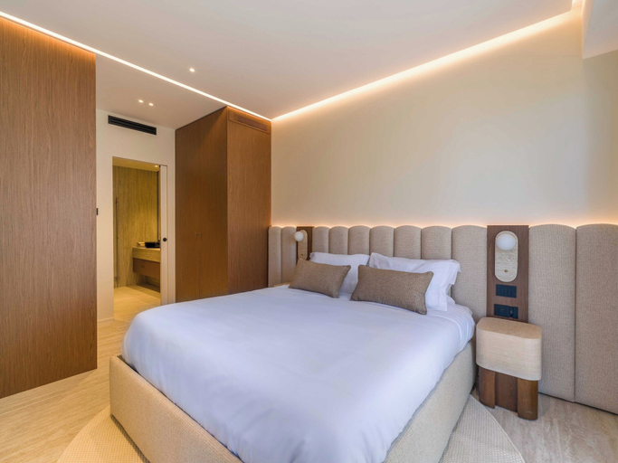Room 3, Exceptional Apartment With Terrace & Sea View, Alpes-Maritimes