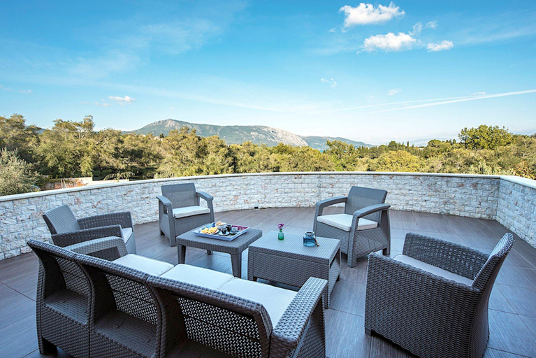 Food & Drinks 4, Contemporary Corfu Retreat 3 Bedrooms Villa Girasole Artful Decor, Ionian Islands