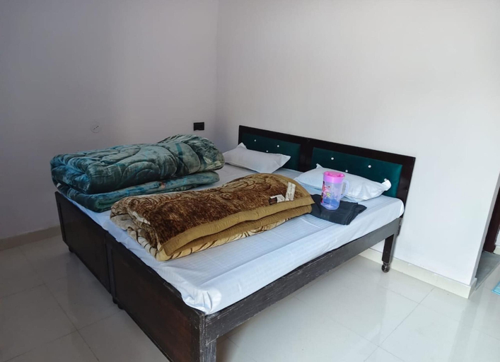 Room 5, Shaaneshwar Mahadev Hotel & Restaurant, Rudraprayag