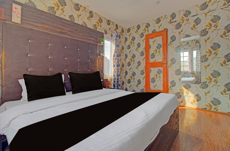 Room 2, Collection O Kursoo Rajbagh, Srinagar