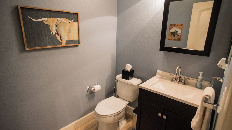 Interior 5, Navajo Trail by Avantstay Lap Pool + Spa Steps to Salinas River Trail, San Luis Obispo