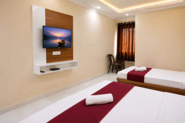 Room 3, Shree Shyama dham near prem Mandir, Mathura