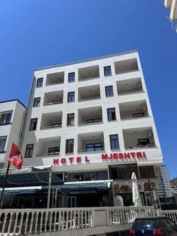 Others 3, Hotel Mjeshtri, Lezhës